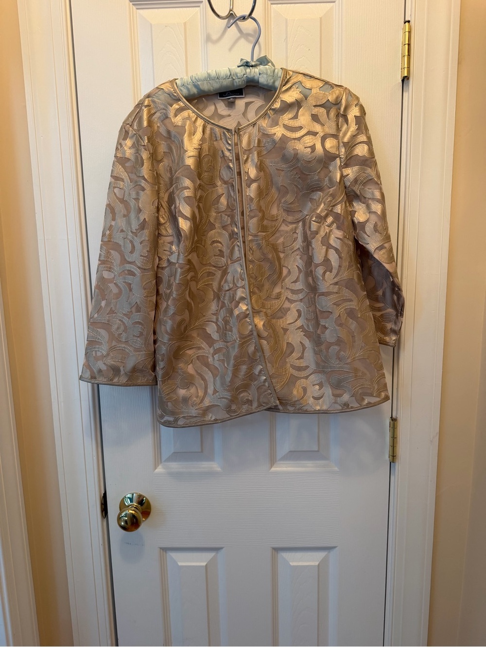JM Collection Metallic Gold Brocade Jacket